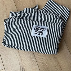 Beluga Baby Wrap - Charcoal and White